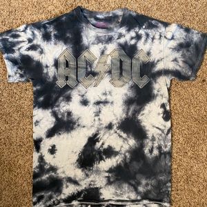 tye dye graphic t shirt